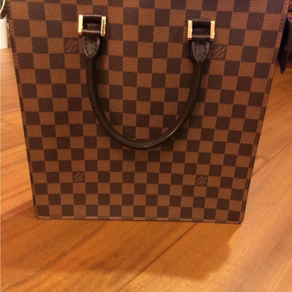Louis Vuitton Venice Damier Women’s Bag